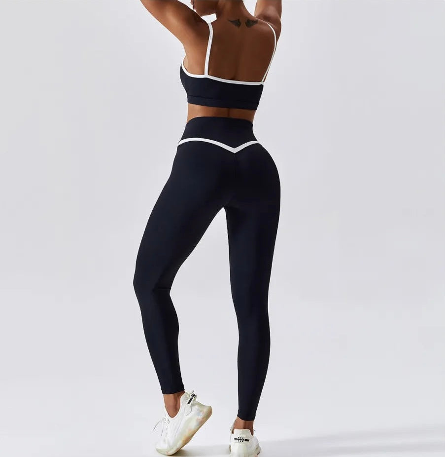 REVIVE SPORT BRA - BLACK